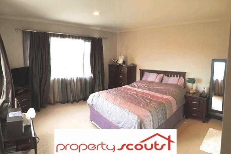 Photo of property in 49 Carousel Crescent, East Tamaki Heights, Auckland, 2016