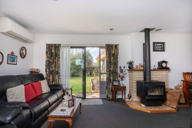 Photo of property in 45 Barraud Street, Dannevirke, 4930