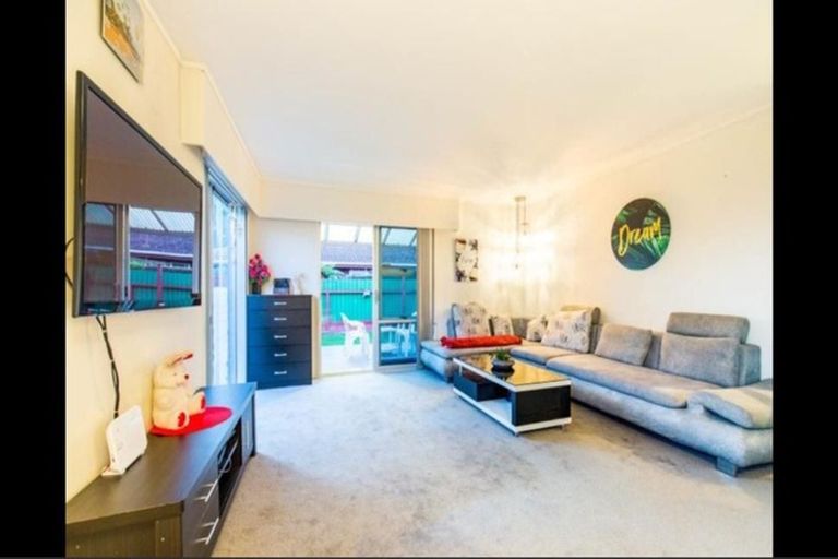 Photo of property in 3/14 Sturdee Road, Manurewa, Auckland, 2102