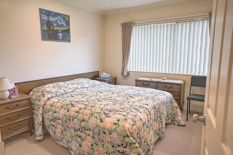 Photo of property in 8 Cairns Crescent, Rototuna, Hamilton, 3210