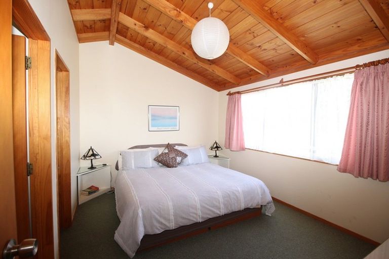 Photo of property in 216 Waimaire Avenue, Matarangi, Whitianga, 3592