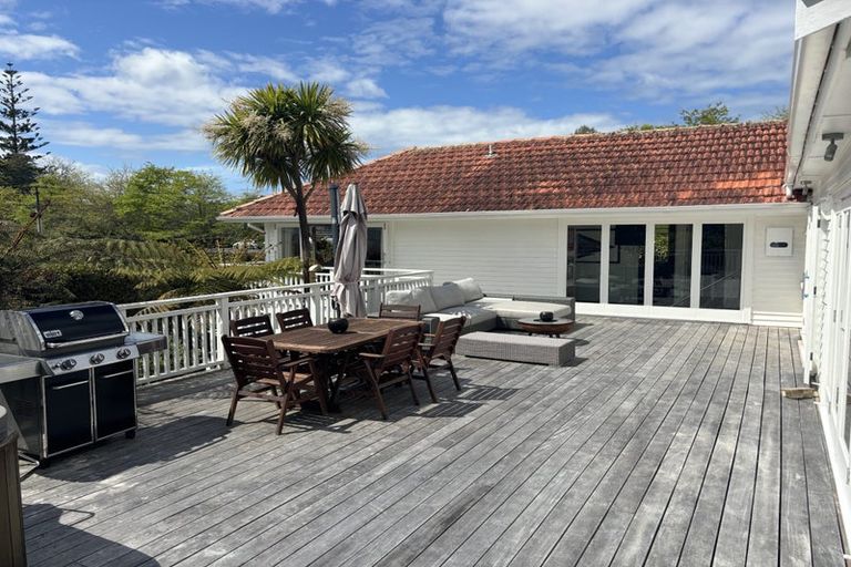 Photo of property in 47 Churchouse Road, Greenhithe, Auckland, 0632