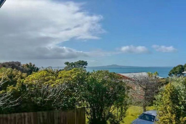 Photo of property in 20a Orchard Road, Waiake, Auckland, 0630