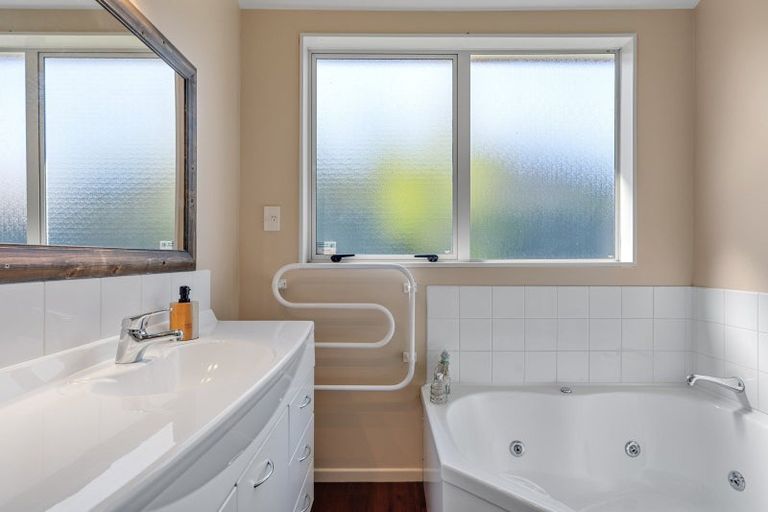 Photo of property in 6 Kareti Drive, Richmond, 7020