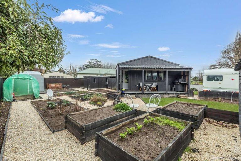 Photo of property in 17 George Street, Rotherham, 7379