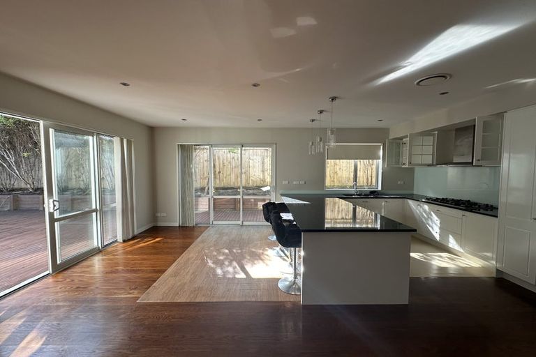 Photo of property in 72 Harrowglen Drive, Northcross, Auckland, 0630