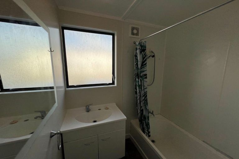 Photo of property in 7/81 Linton Street, West End, Palmerston North, 4410