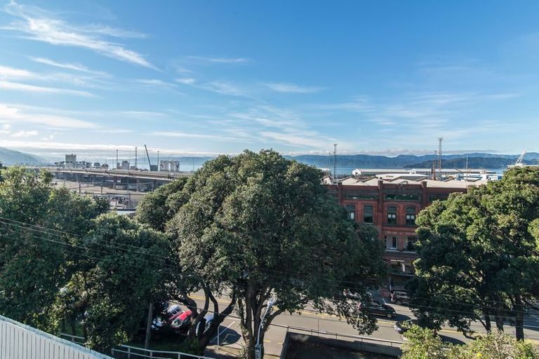 Photo of property in 3/7 Stowe Hill, Thorndon, Wellington, 6011