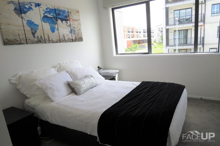 Photo of property in 4 Sidney Wallingford Way, Hobsonville, Auckland, 0616