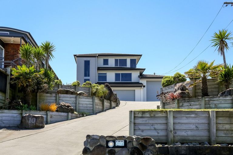 Photo of property in 10 Scott Street, Moturoa, New Plymouth, 4310