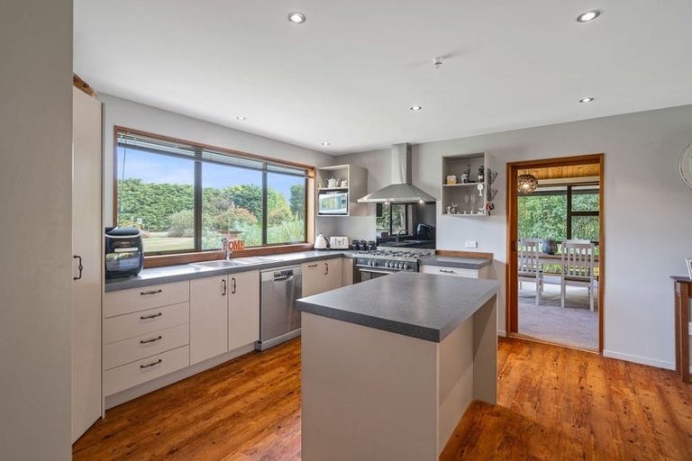 Photo of property in 6 Kowhai Drive, Darfield, 7510
