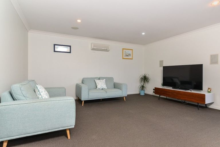 Photo of property in 26 The Esplanade, Huntington, Hamilton, 3210