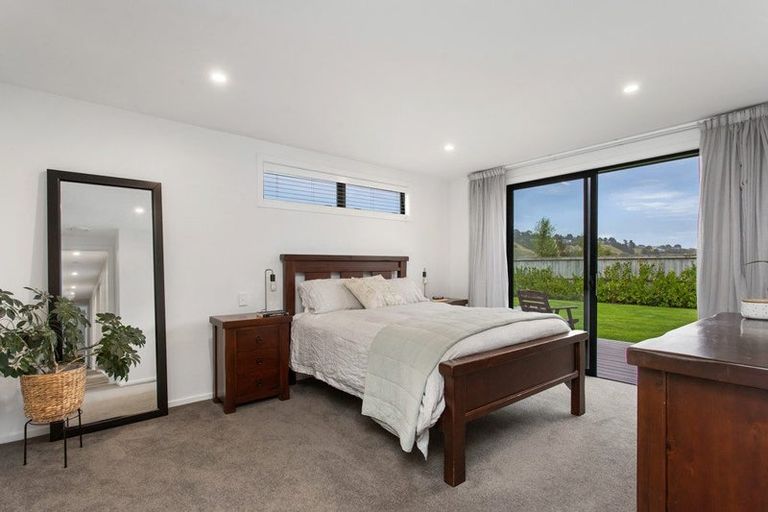 Photo of property in 4 Caro Lane, Cracroft, Christchurch, 8022