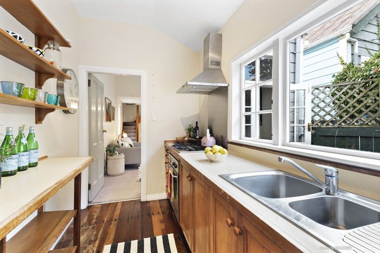 Photo of property in 85 Wallace Street, Mount Cook, Wellington, 6021