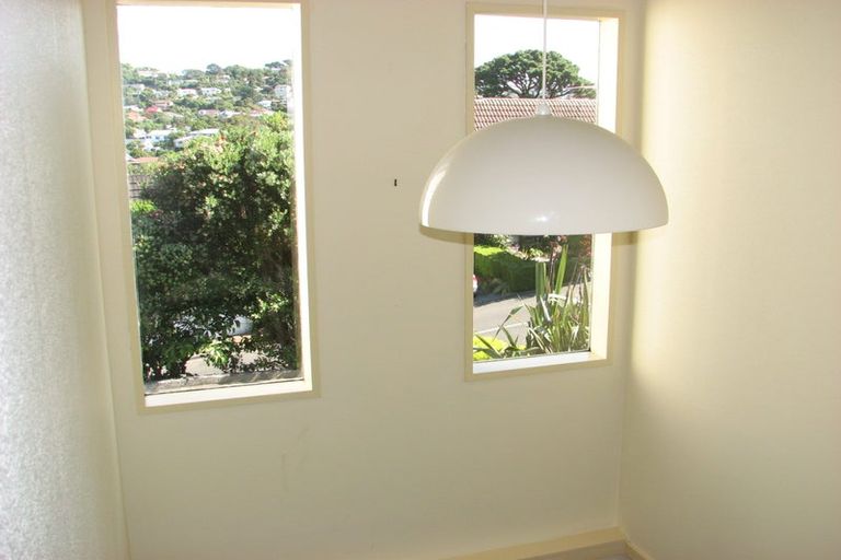 Photo of property in 26 Amapur Drive, Khandallah, Wellington, 6035