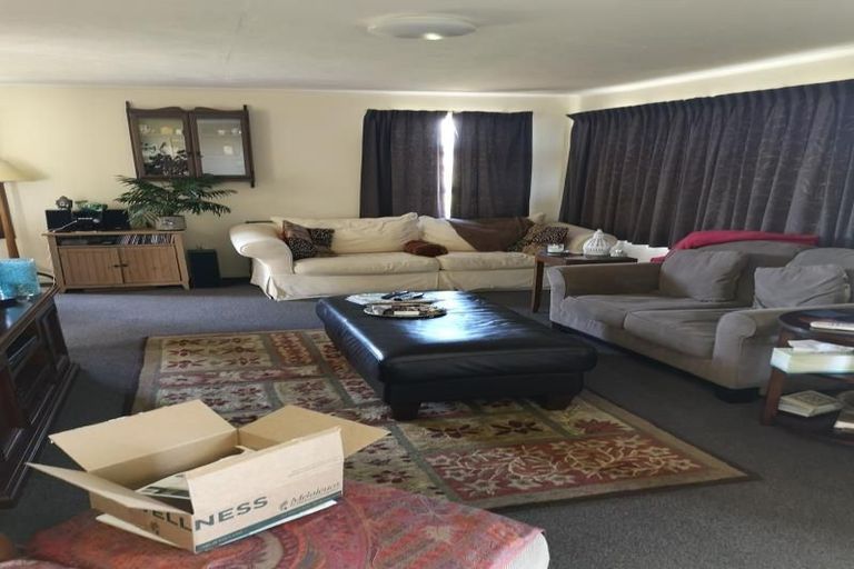 Photo of property in 36 Dominica Crescent, Grenada Village, Wellington, 6037