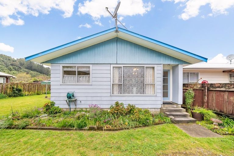 Photo of property in 1/59 Gemstone Drive, Birchville, Upper Hutt, 5018