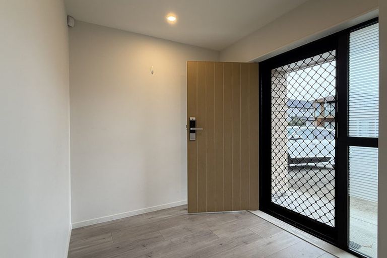 Photo of property in 6 Kearns Drive, Hobsonville, Auckland, 0616