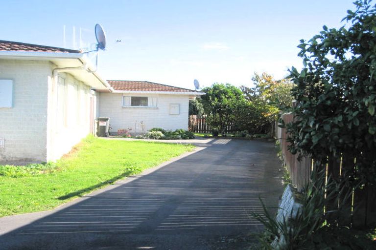 Photo of property in 6 Winiata Place, Otaki, 5512