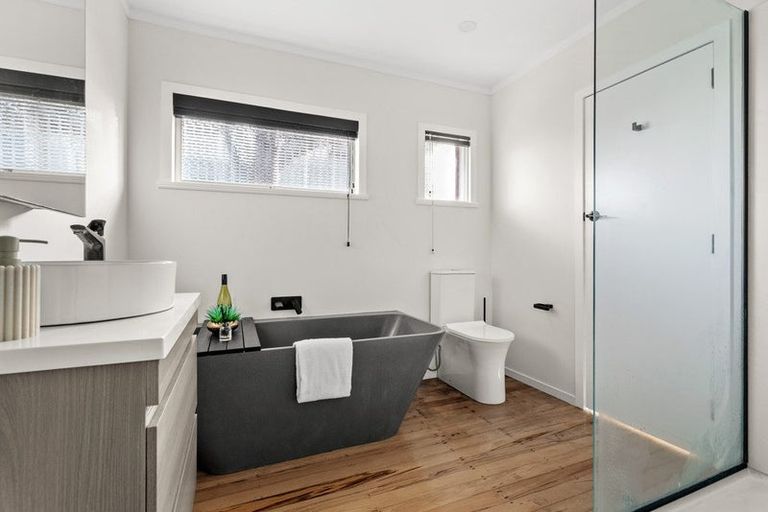 Photo of property in 23 Royston Street, Rosehill, Papakura, 2113