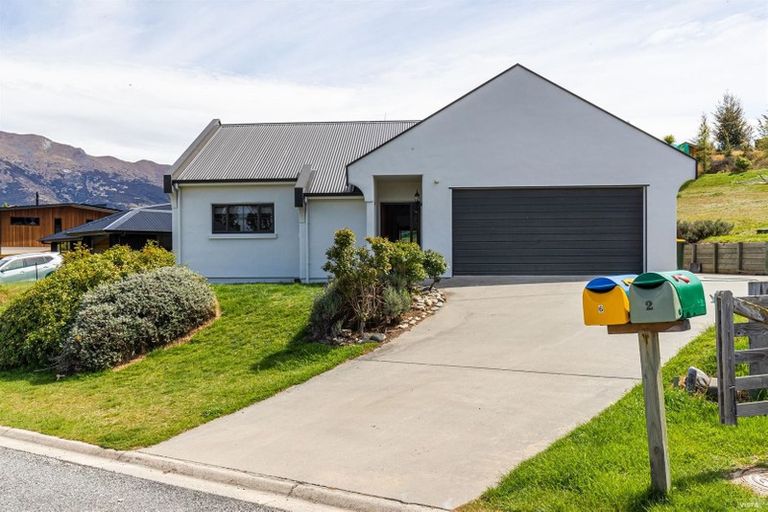 Photo of property in 6 Charles Court, Lake Hawea, Wanaka, 9382