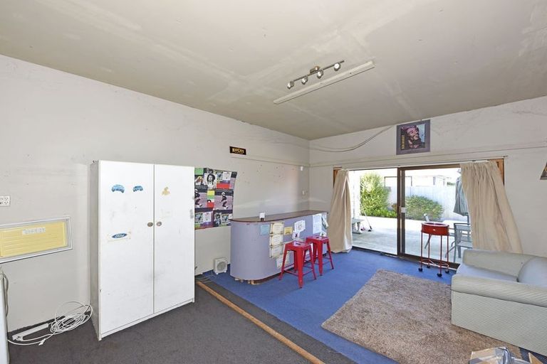 Photo of property in 23 Roberts Road, Hei Hei, Christchurch, 8042
