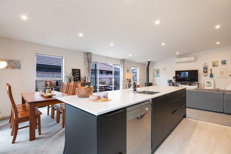 Photo of property in 19 Breakwater Way, Whitby, Porirua, 5024