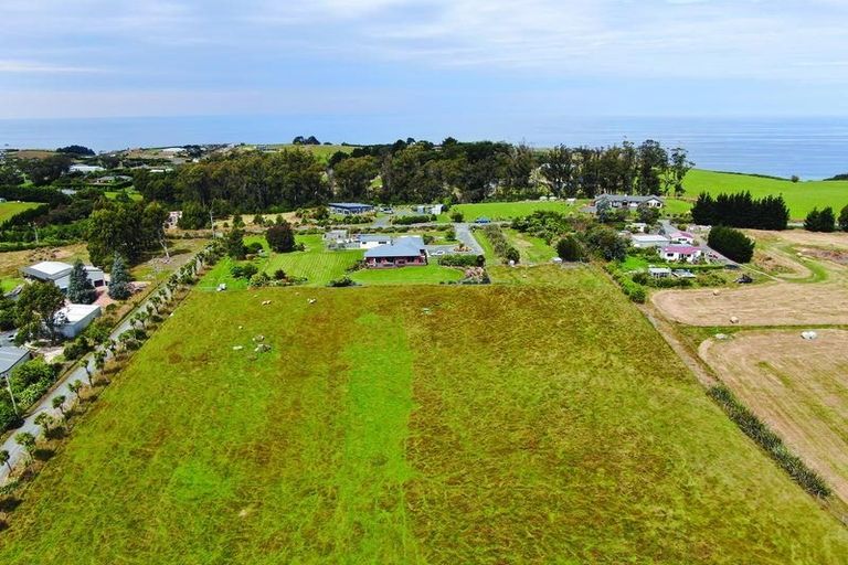 Photo of property in 110 Green Island Bush Road, Blackhead, Dunedin, 9076