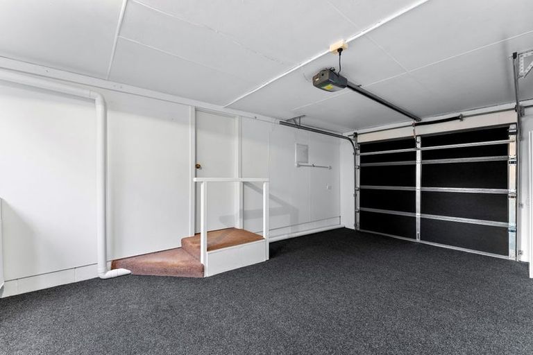 Photo of property in 3/5a Tobruk Crescent, Milford, Auckland, 0620