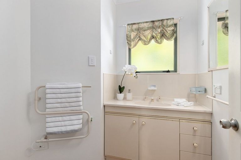 Photo of property in 15 Pascal Place, Flagstaff, Hamilton, 3210