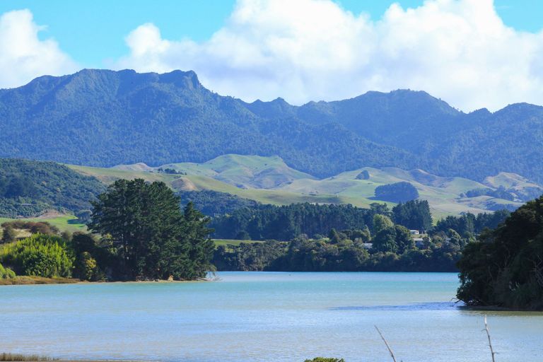 Photo of property in 19 Robertson Street, Raglan, 3225