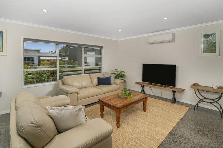 Photo of property in 49 Longreach Drive, Cooks Beach, Whitianga, 3591