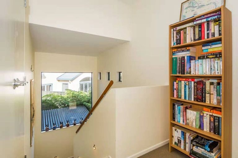 Photo of property in 12 Daldys Bush Lane, Bayview, Auckland, 0629