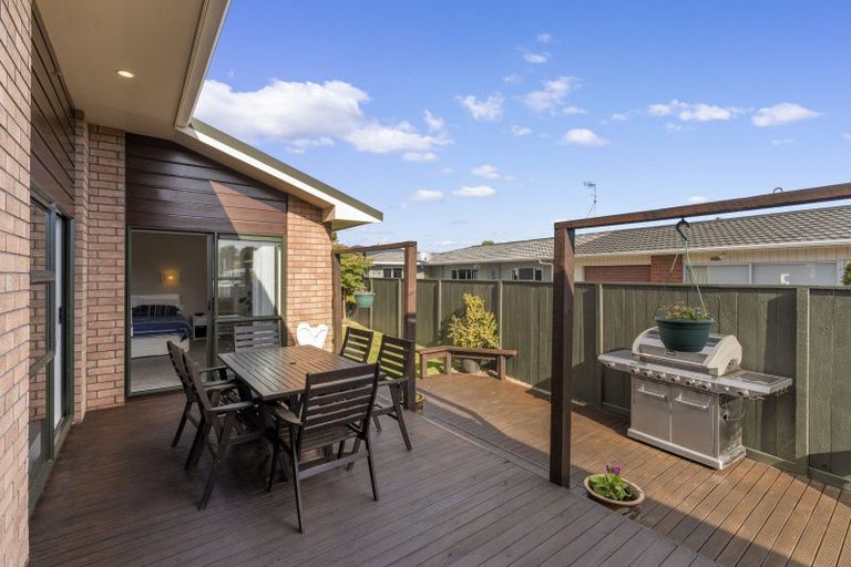 Photo of property in 74a Eatwell Avenue, Paraparaumu Beach, Paraparaumu, 5032