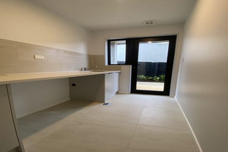 Photo of property in 32d Potter Avenue, Northcote, Auckland, 0627