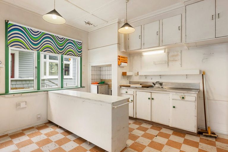 Photo of property in 523 Adelaide Road, Berhampore, Wellington, 6023