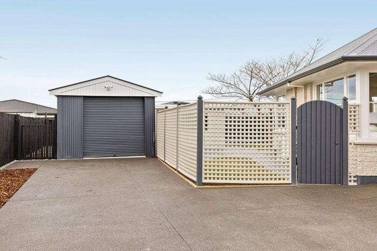 Photo of property in 15 Vivian Street, Burwood, Christchurch, 8083