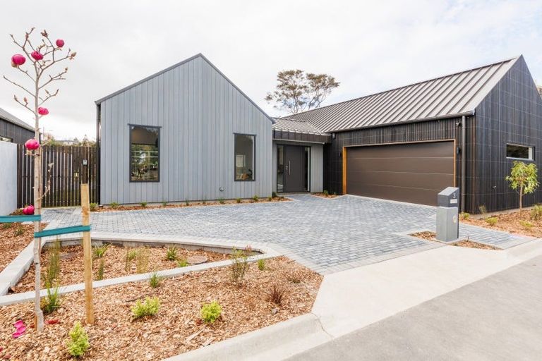 Photo of property in 3 Te Ara Lane, Hokowhitu, Palmerston North, 4410