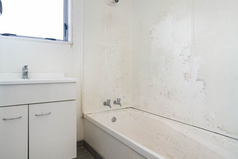 Photo of property in 15 Ranum Road, Papatoetoe, Auckland, 2025