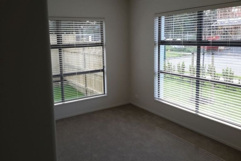 Photo of property in 20 Andalusian Way, Karaka, Papakura, 2113