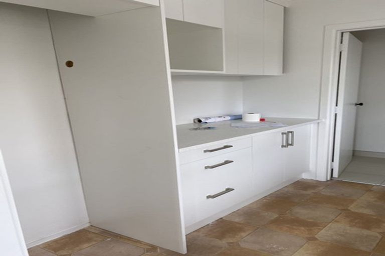 Photo of property in 86 Marlborough Avenue, Glenfield, Auckland, 0629