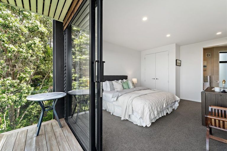 Photo of property in 11a Duncansby Road, Stanmore Bay, Whangaparaoa, 0932