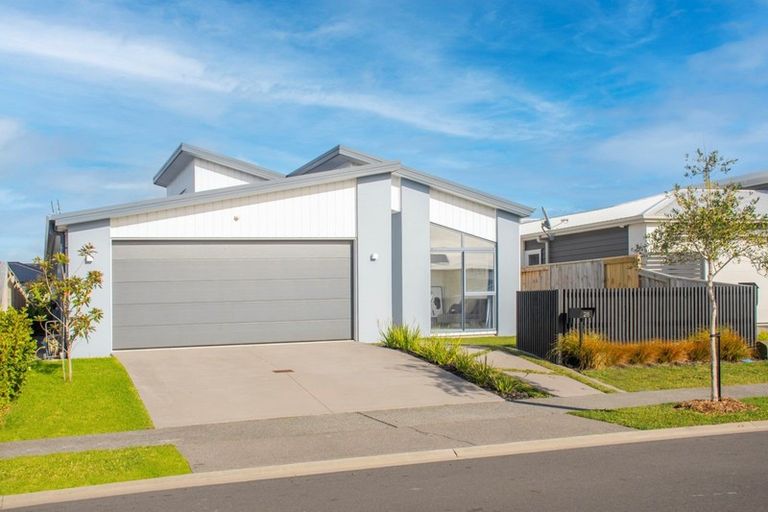 Photo of property in 26 Knightia Drive, Papamoa Beach, Papamoa, 3118