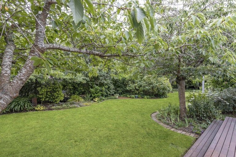 Photo of property in 276 Mairehau Road, Burwood, Christchurch, 8083