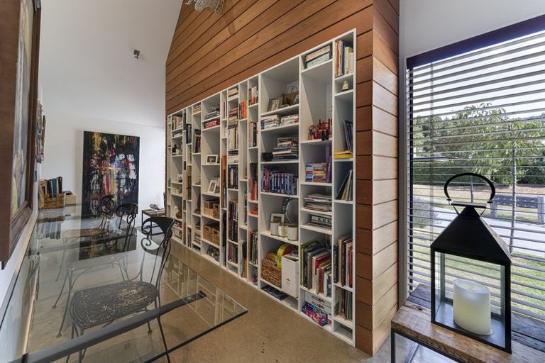 Photo of property in 1 Larkins Way, Arthurs Point, Queenstown, 9371