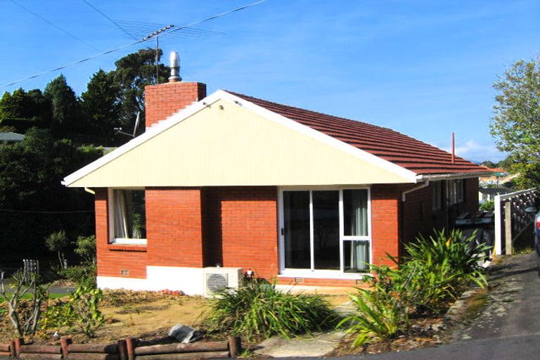 Photo of property in 33 Centennial Avenue, Helensburgh, Dunedin, 9010