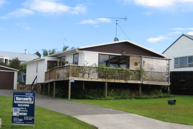 Photo of property in 11 Rawhiti Place, Snells Beach, 0920