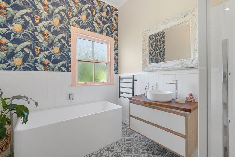 Photo of property in Tarureka, 38 Donald Street, Featherston, 5710