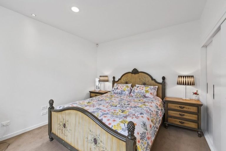 Photo of property in 8 Sylvan Park Avenue, Milford, Auckland, 0620