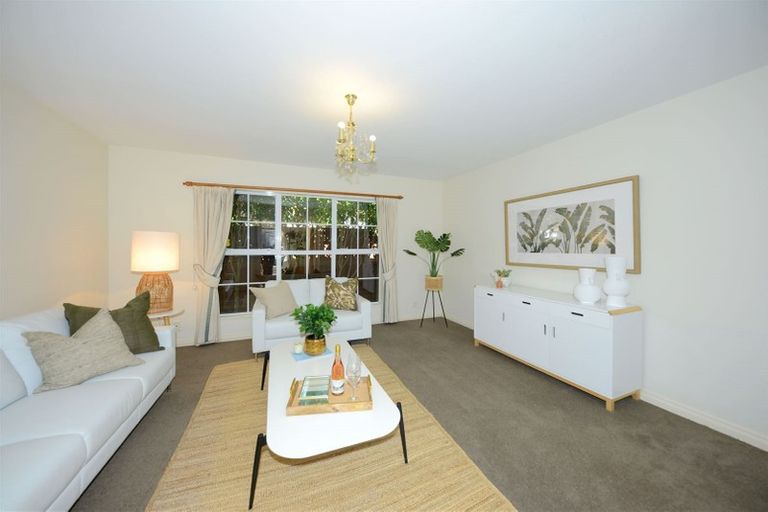 Photo of property in 233 Avonhead Road, Avonhead, Christchurch, 8042